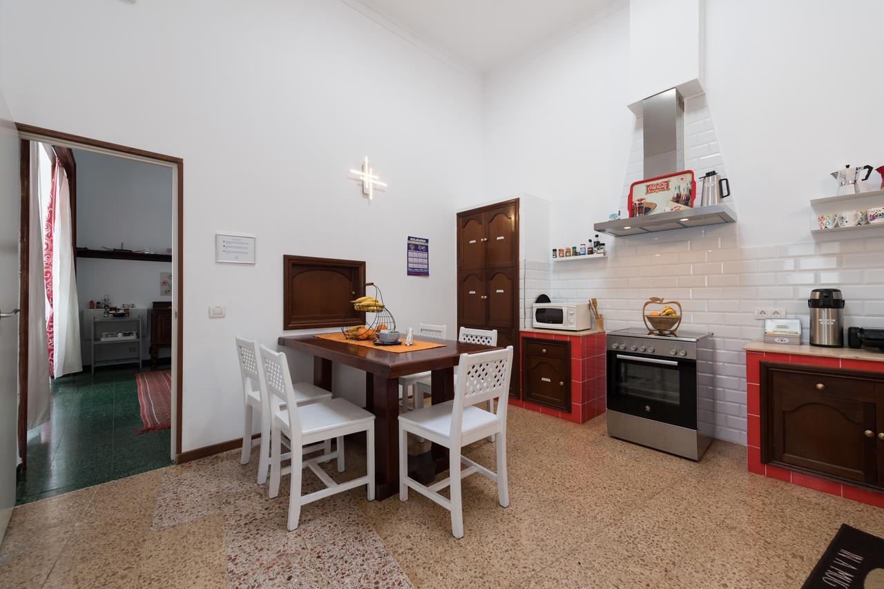 לינה וארוחת בוקר לאס פאלמס דה גראן קנאריה Casa Cinzia מראה חיצוני תמונה
